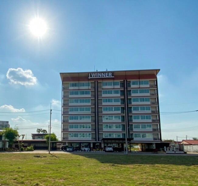 Winner Serviced Apartment Si Maha Phot Dış mekan fotoğraf