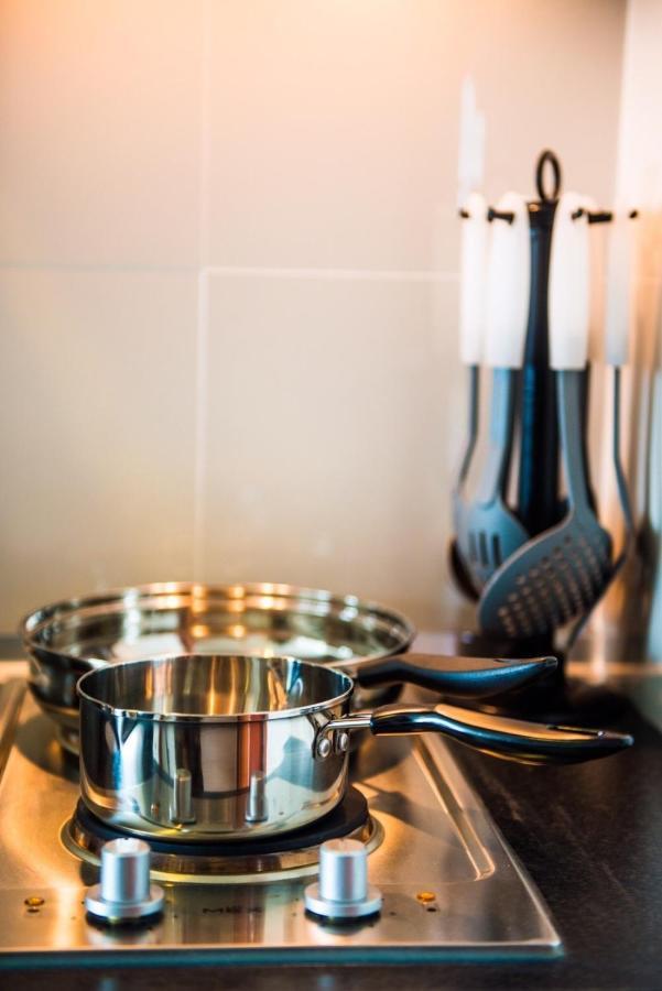 Winner Serviced Apartment Si Maha Phot Dış mekan fotoğraf