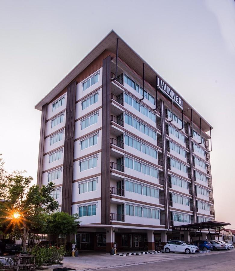 Winner Serviced Apartment Si Maha Phot Dış mekan fotoğraf